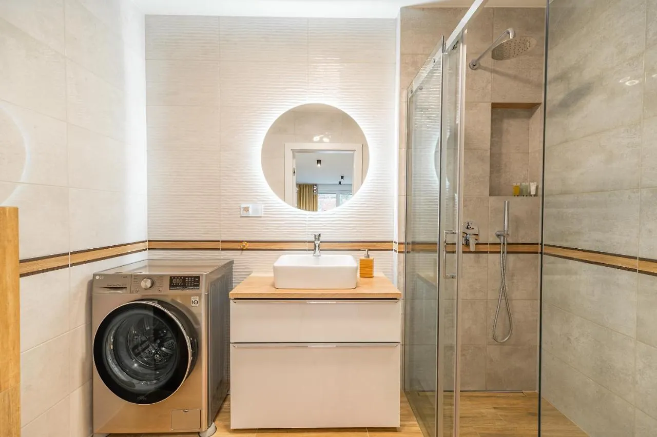 Horyzont Apartamenty-Anton-Piekny Apartament Blisko Centrum, Dwie Sypialnie, Prywatny Garaz Kolobrzeg Apartment